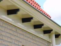 Detail schilderwerk goot